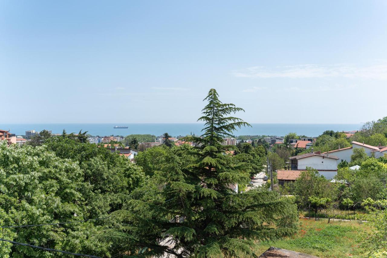 Вила Костадинов Varna Esterno foto
